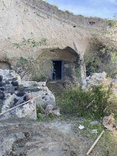 Νο 7 Πωλούνται υπόσκαφα