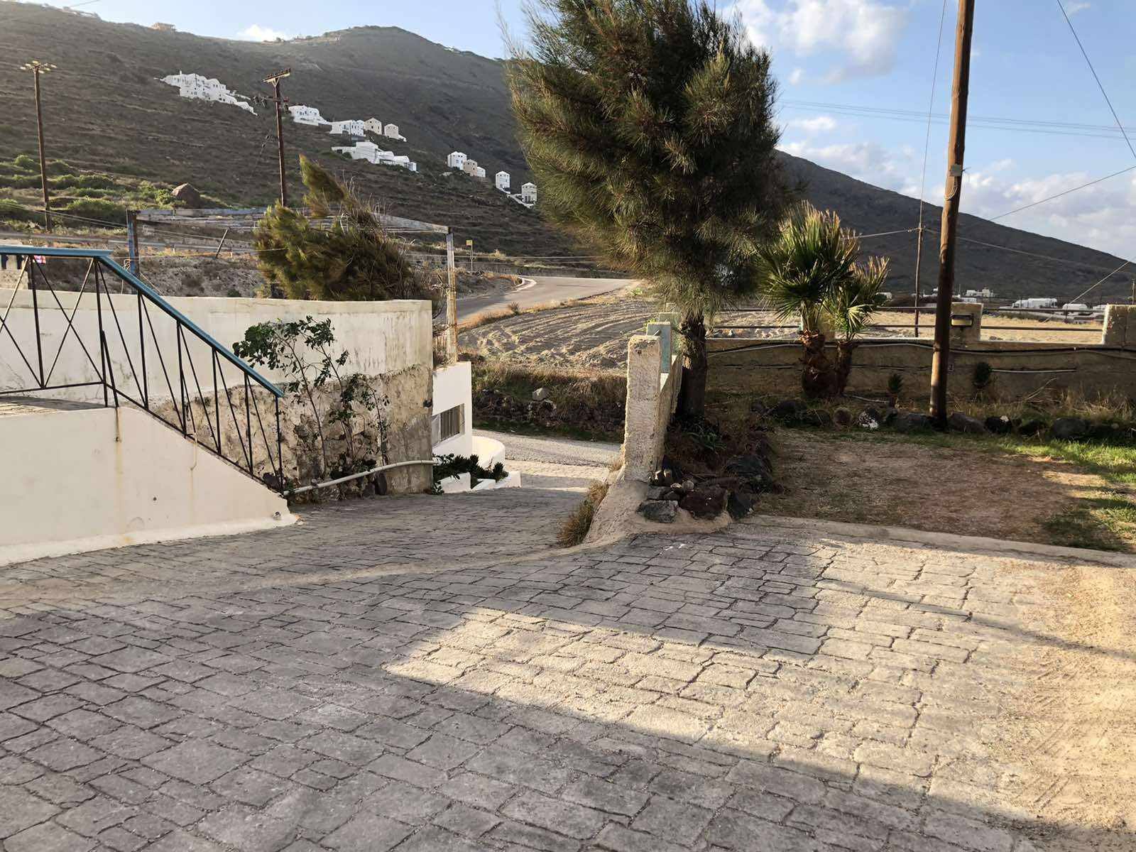 Νο 9 Πωλείται οικόπεδο