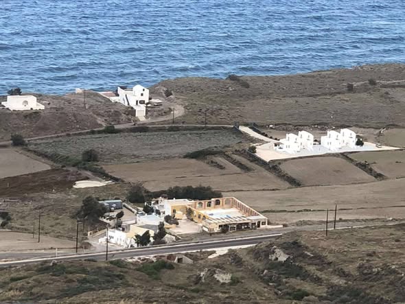 Νο 9 Πωλείται οικόπεδο