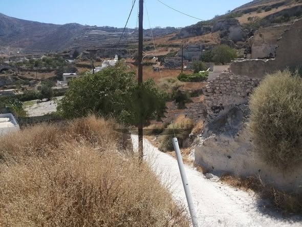 Νο 10 Πωλείται οικόπεδο