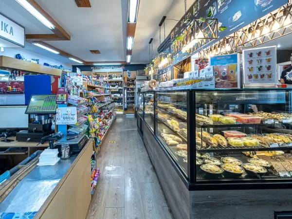 ILIOS BAKERY – All Day Cafe,bakery & restaurant & Super Market