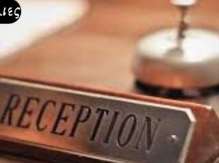 Orange-and-Brown-Feminine-Beauty-Salon-Business-Card-8