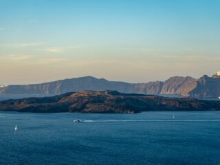 razvan-mirel-LwW5dcIZSD4-unsplash