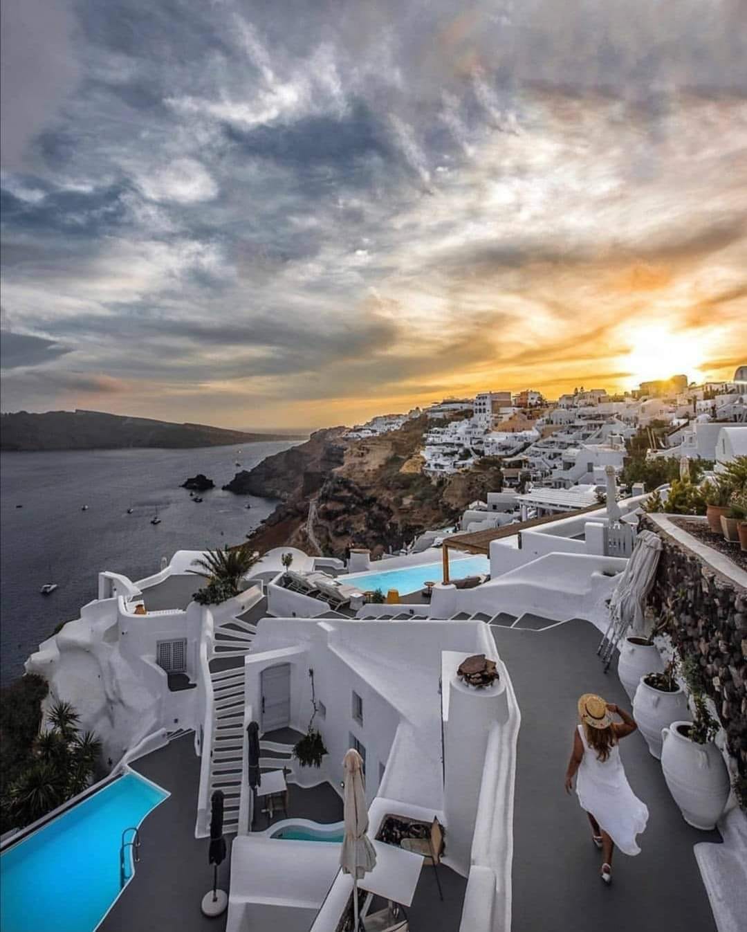 Σαντορίνη Φηροστεφάνι ζητείται καμαριέρα