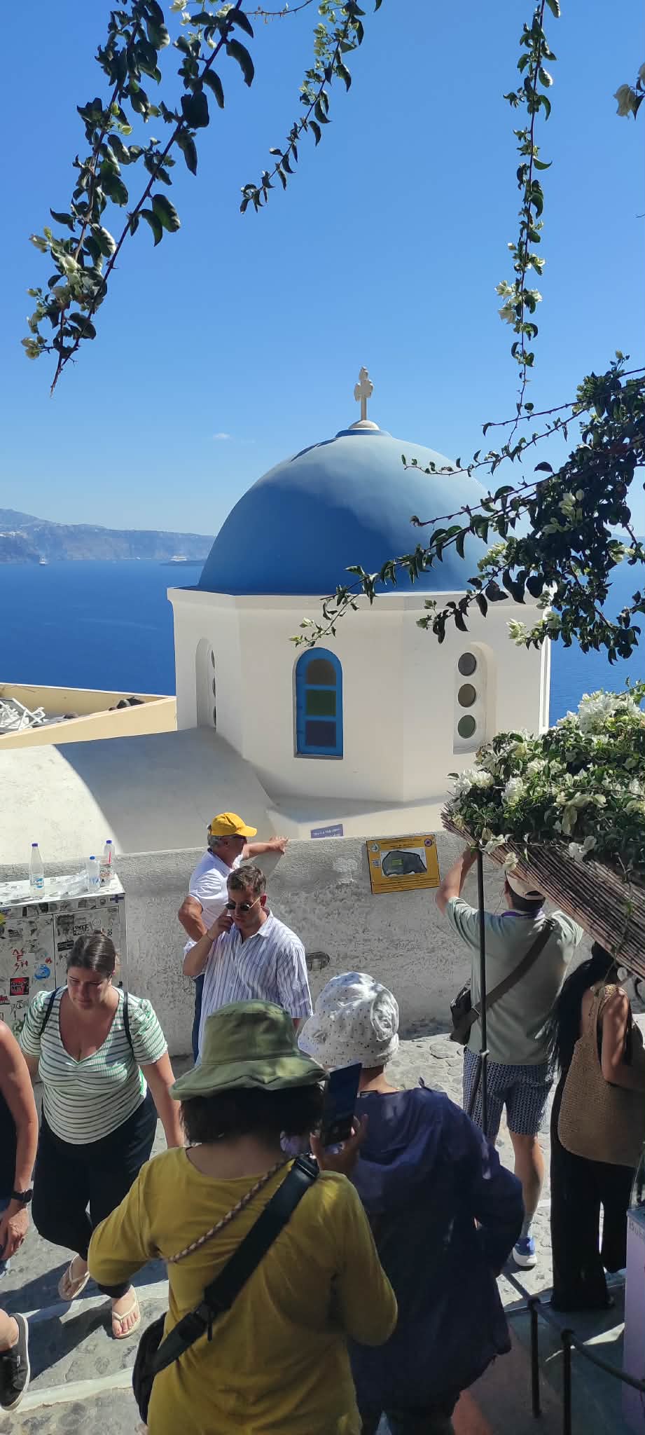 Σαντορίνη ζητείται νυχτερινός ρεσεψιονιστ