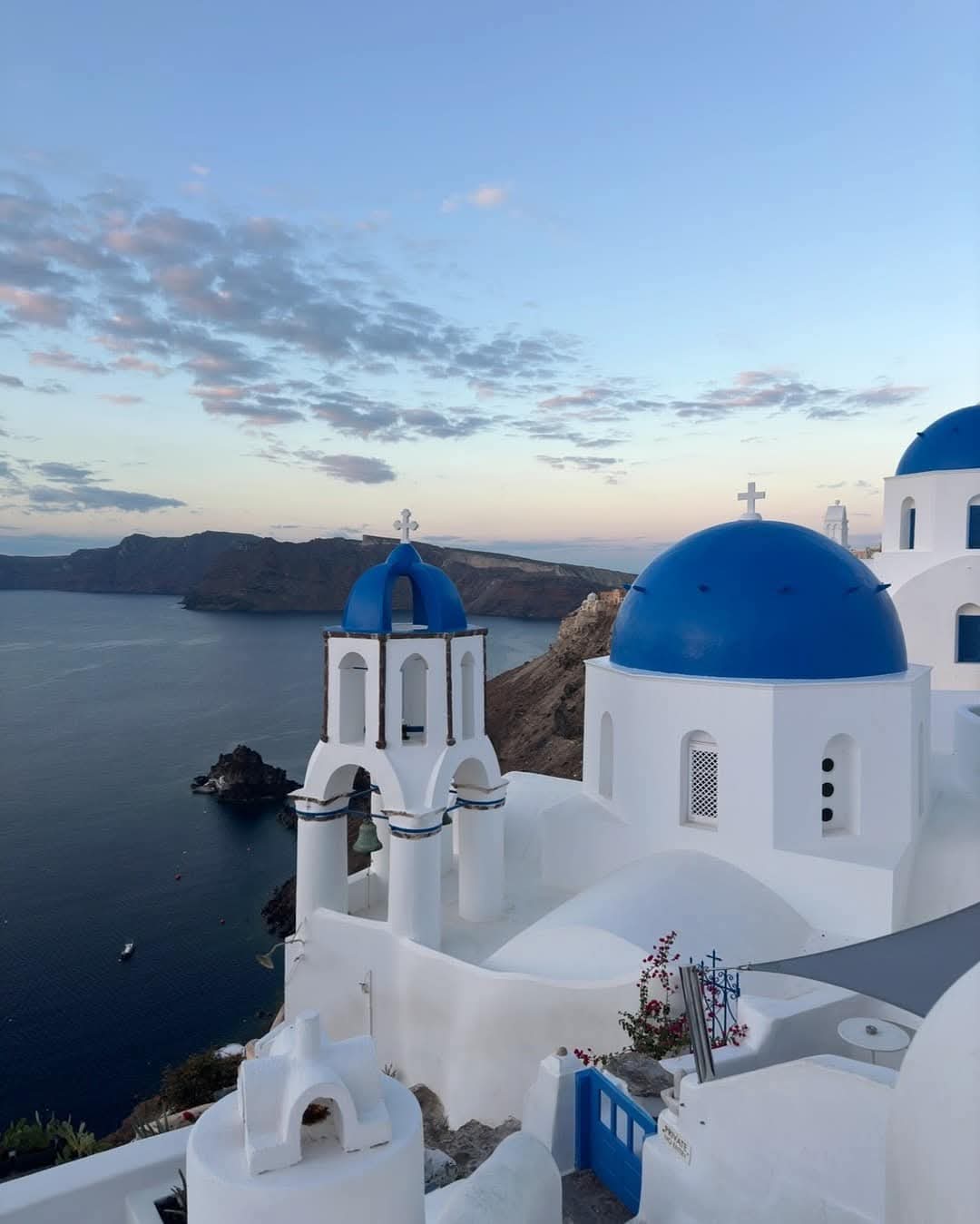 Σαντορινη ζητειται: Υπάλληλος υποδοχής Ρεσεψιόν