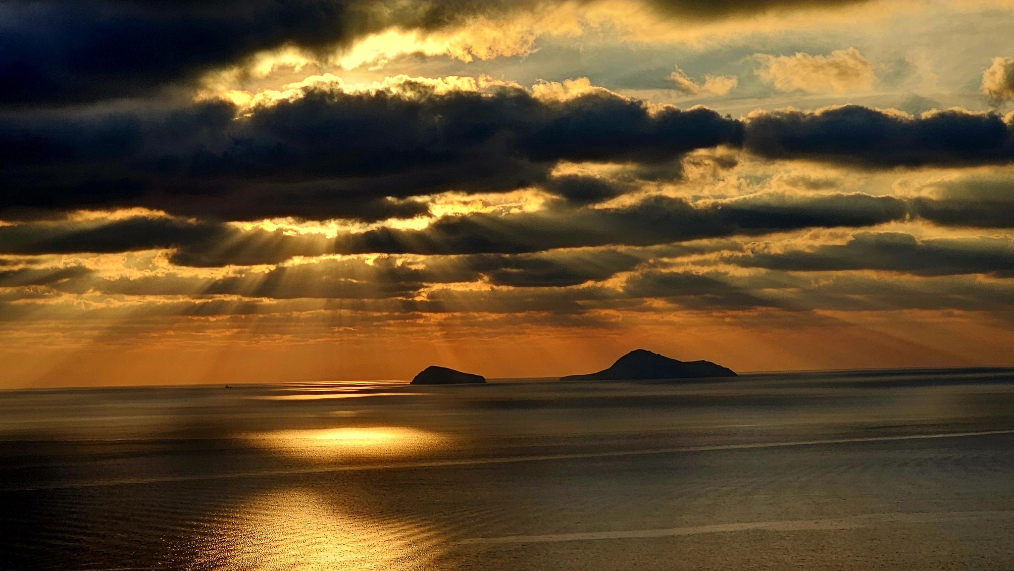 Σαντορινη Οια ζητειται έμπειρη Μασέρ