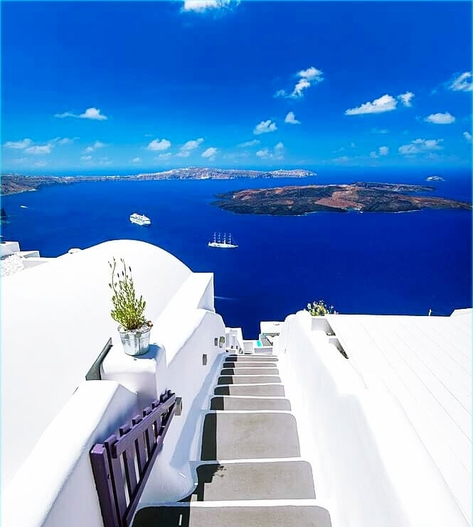 Σαντορινη Ζητειται πωλητής/πωλήτρια