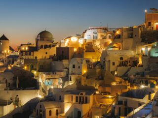 henry-ren-1nZGiOofraA-unsplash