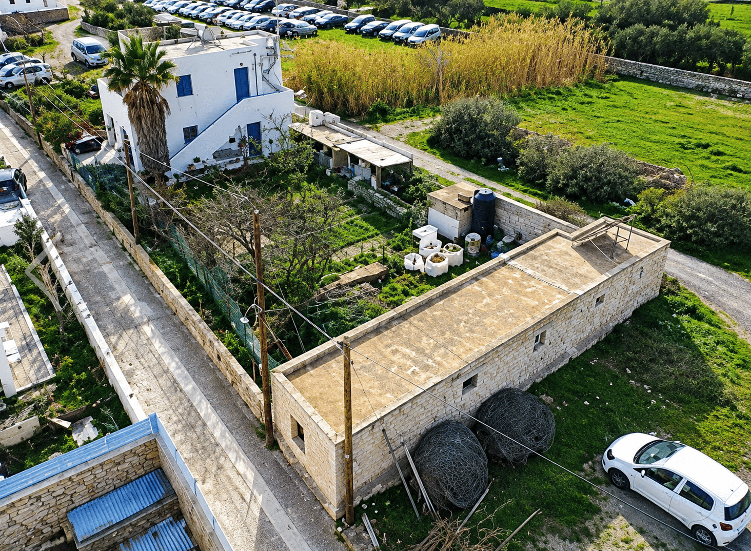 Νο 6 Περίσσα Πωλείται Οικόπεδο 550τμ με Κτίριο 4 Διαμερισμάτων